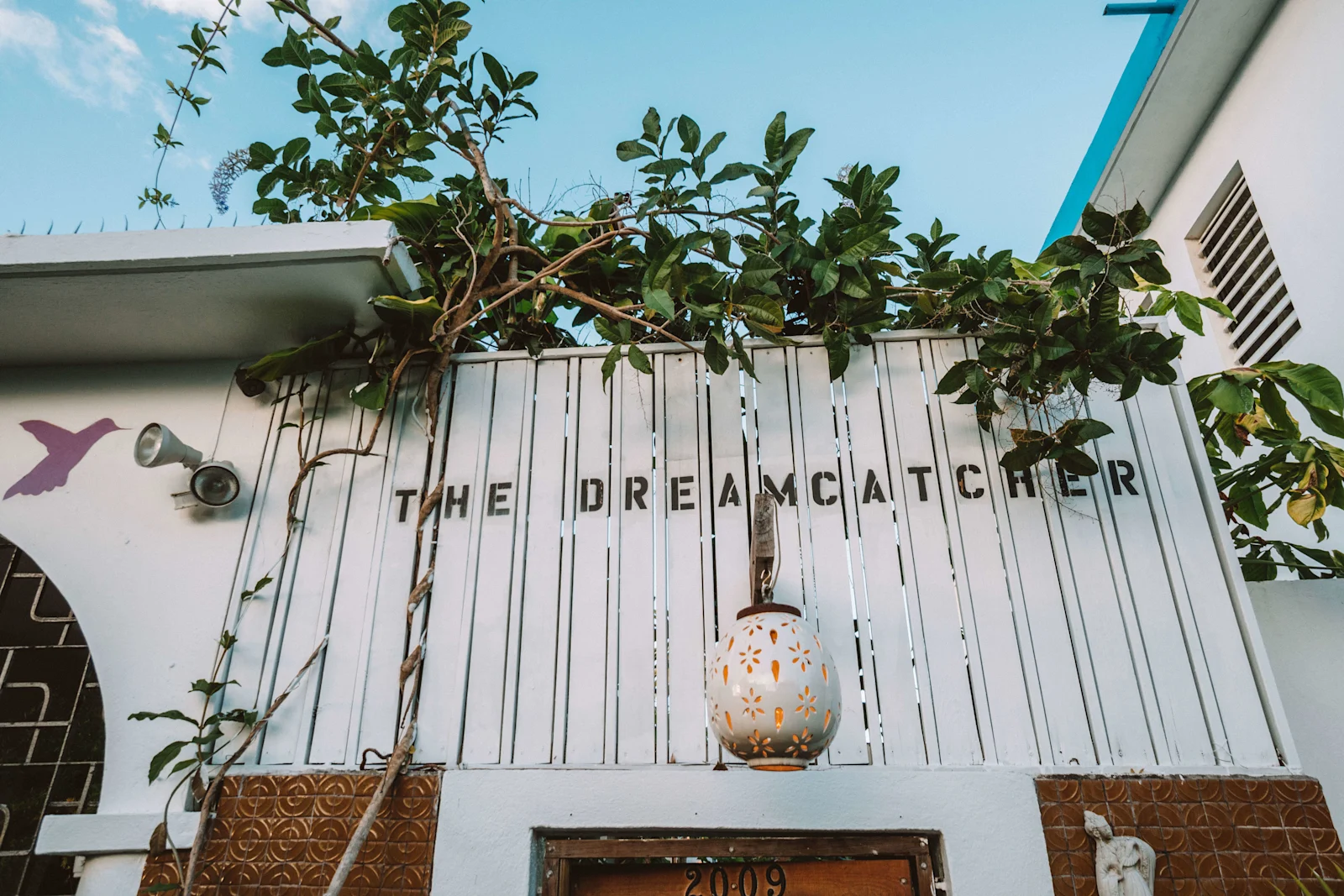 El San Juan Hotel vs. Dreamers Welcome: Casino Resort or Quiet Boutique Hotel?